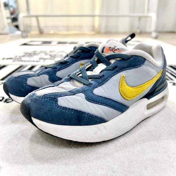 Nike Air Max Dawn 'Particle Grey Dark Citron' DH3157-003 - GS / Kids 13C - Picture 2 of 11